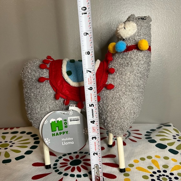 NWT Holiday Llama Decor - Picture 4 of 5